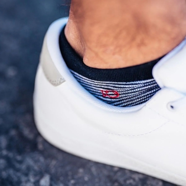 black and white stripe low socks