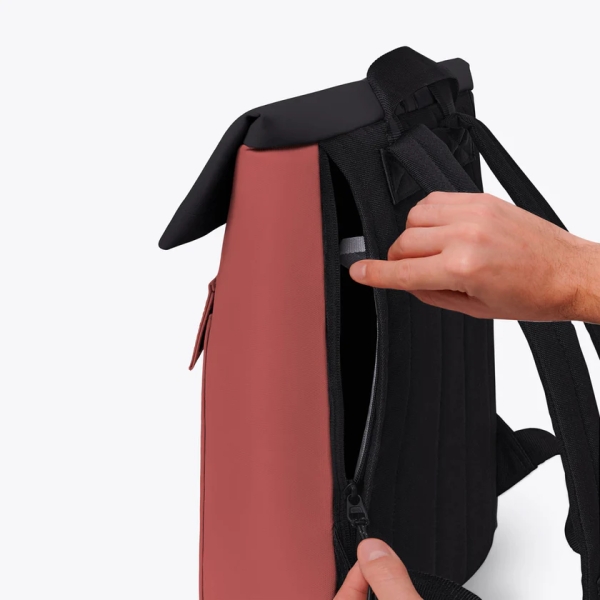 Jasper Medium Aloe Hibiscus - Black