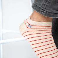 beige and red stripe low socks