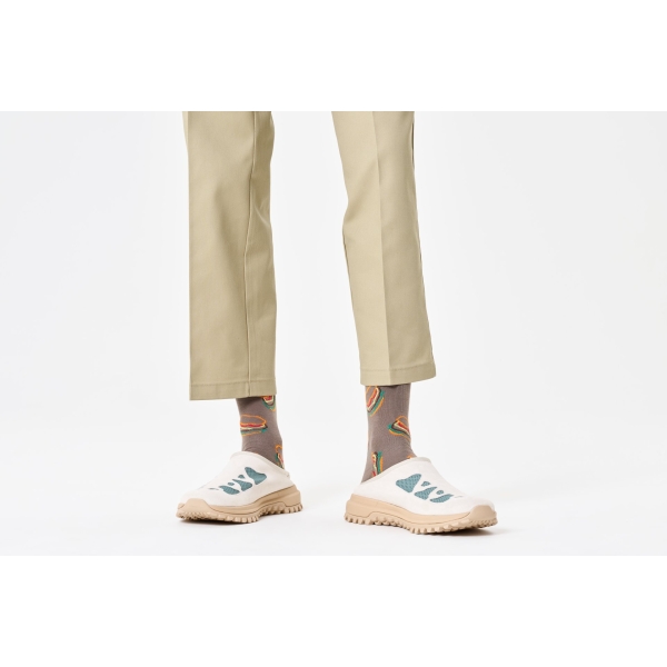 veggie burger natural dye socks